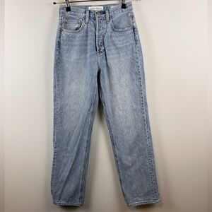 Aritzia Denim Forum Joni Jeans Size 25 High Rise Loose Straight Light Wash